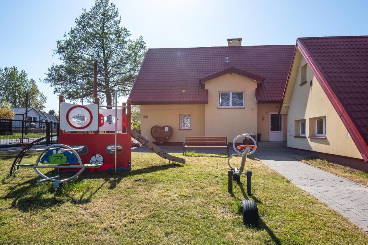 Hotel Nad Brzegiem Baltyku Sarbinowo Exterior foto